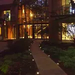 Eden 4*