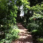 Oda ve Kahvaltı Eden