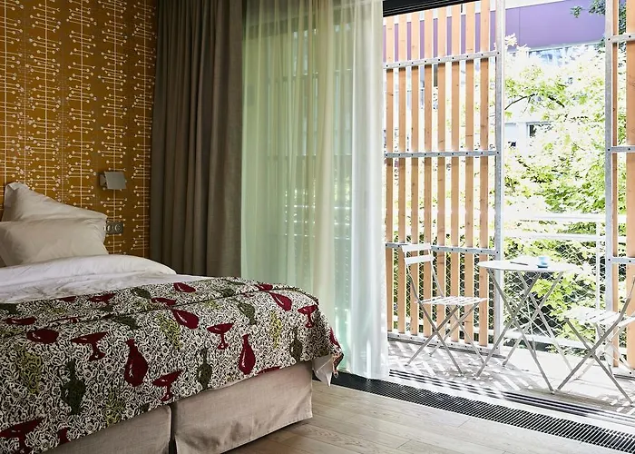 فندق مبيت وإفطار إيدين لودج 4*