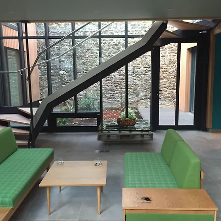 فندق مبيت وإفطار إيدين لودج 4*