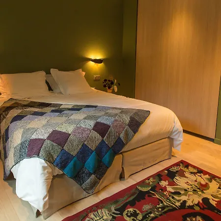 إيدين لودج 4* باريس