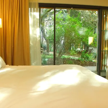 إيدين لودج باريس