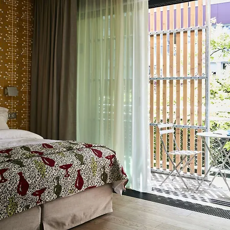 فندق مبيت وإفطار إيدين لودج 4*