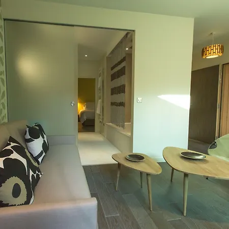 فندق مبيت وإفطار إيدين لودج 4*