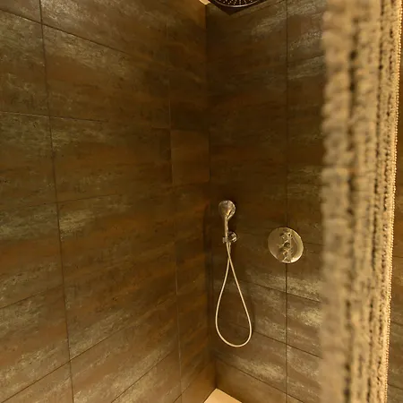 إيدين لودج فندق مبيت وإفطار 4*