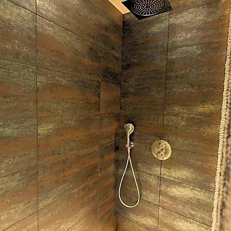 Eden 4* Paris