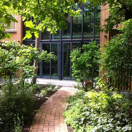 Bed & Breakfast Eden 3*