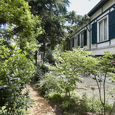 Eden 3* Paris