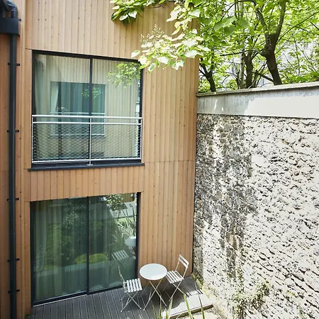 Eden Bed & Breakfast Paris