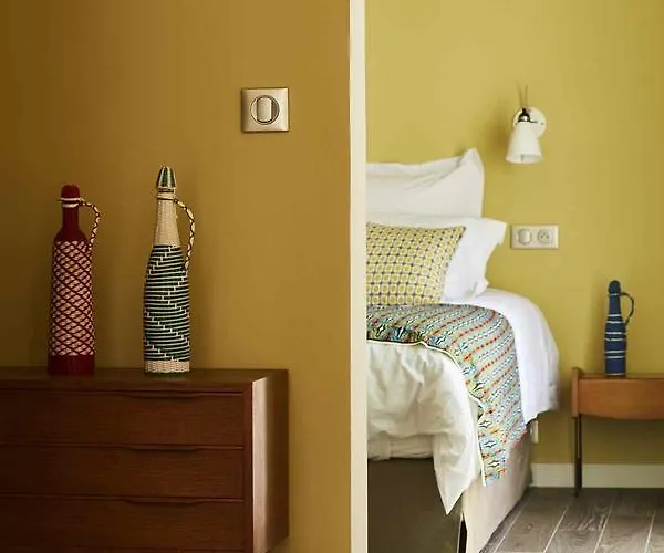 Eden Bed & Breakfast Paris