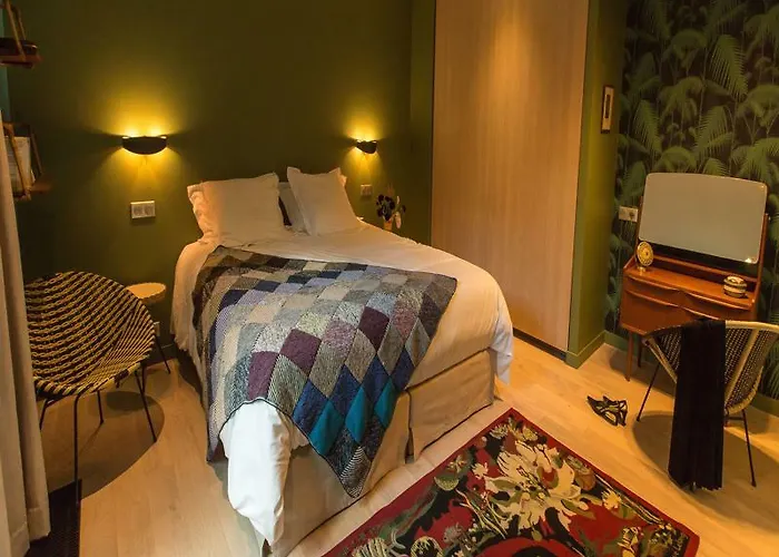 Bed & Breakfast Eden Paris