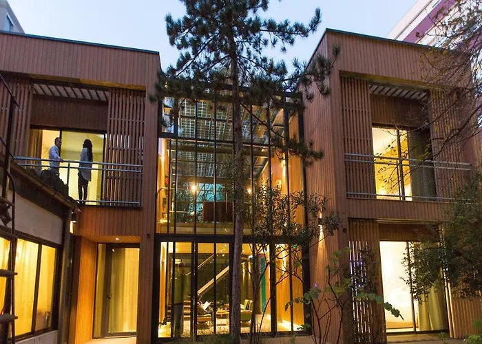 Eden Bed & Breakfast Paris